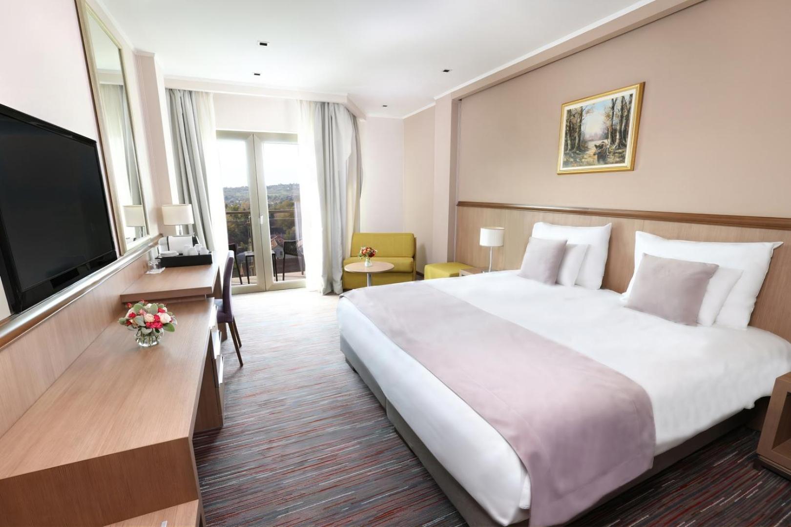 Hotel Premier Aqua - Adults Only Vrdnik Exteriér fotografie A room at the hotel